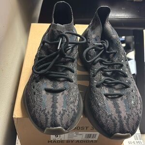 Yeezy 380 Onyx